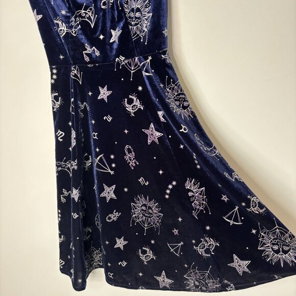 Modcloth x Collectif Zodiac Velvet Skater Whimsigoth Dress Navy Sz XXXS New - Picture 4 of 15